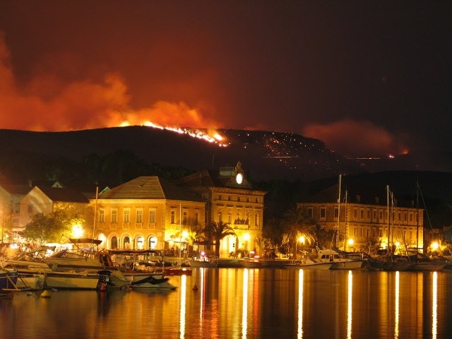 2003 fire above Stari Grad